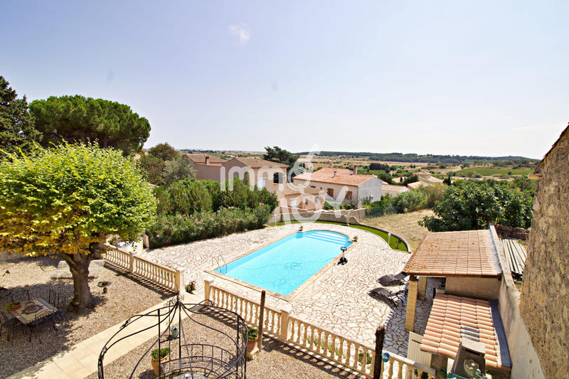 Maison - 201 m² - 6 pièces