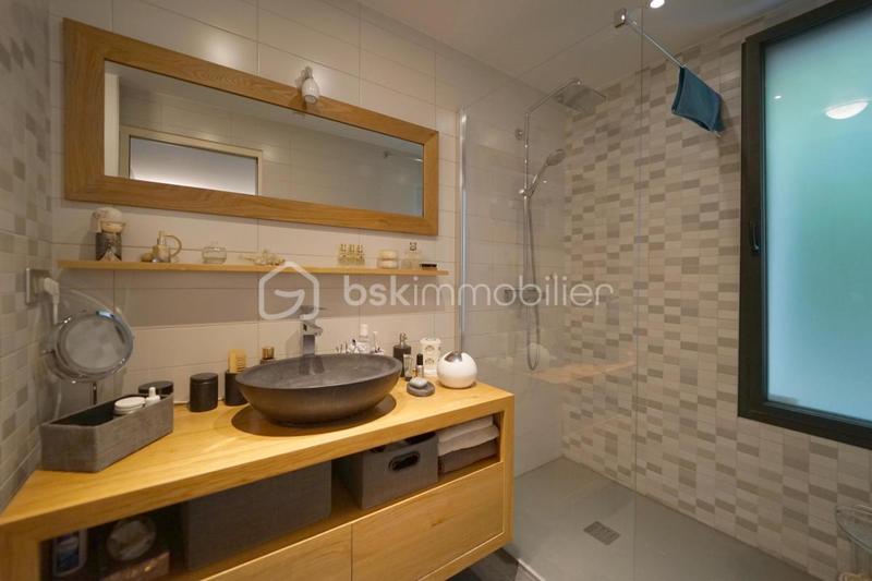 Maison - 169 m² - 6 pièces