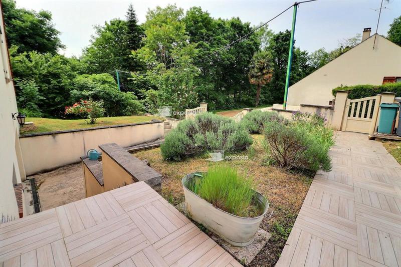 Maison - 171 m² - 9 pièces