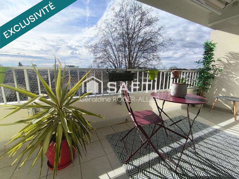 Appartement - 92 m² - 4 pièces