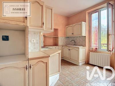 Maison - 101 m² - 5 pièces