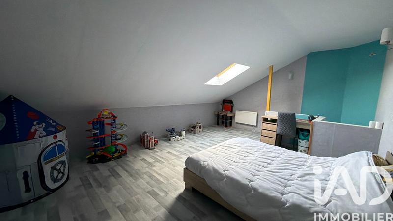 Maison - 93 m² - 4 pièces