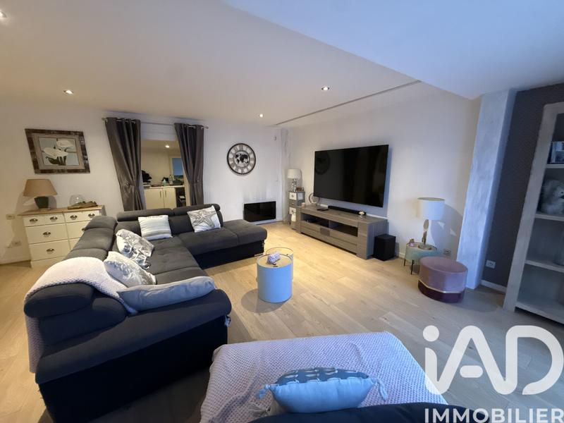 Maison - 179 m² - 7 pièces