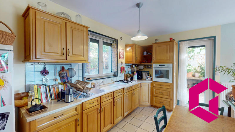 Maison - 143 m² - 6 pièces