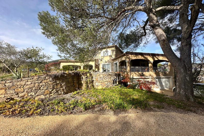 Maison - 178 m² - 5 pièces