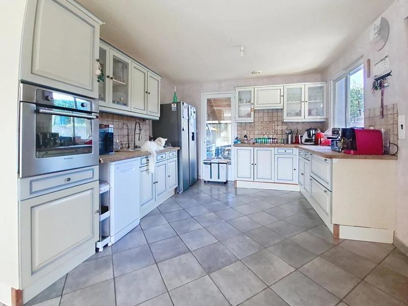 Maison - 171 m² - 7 pièces