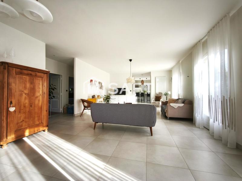 Maison - 190 m² - 6 pièces