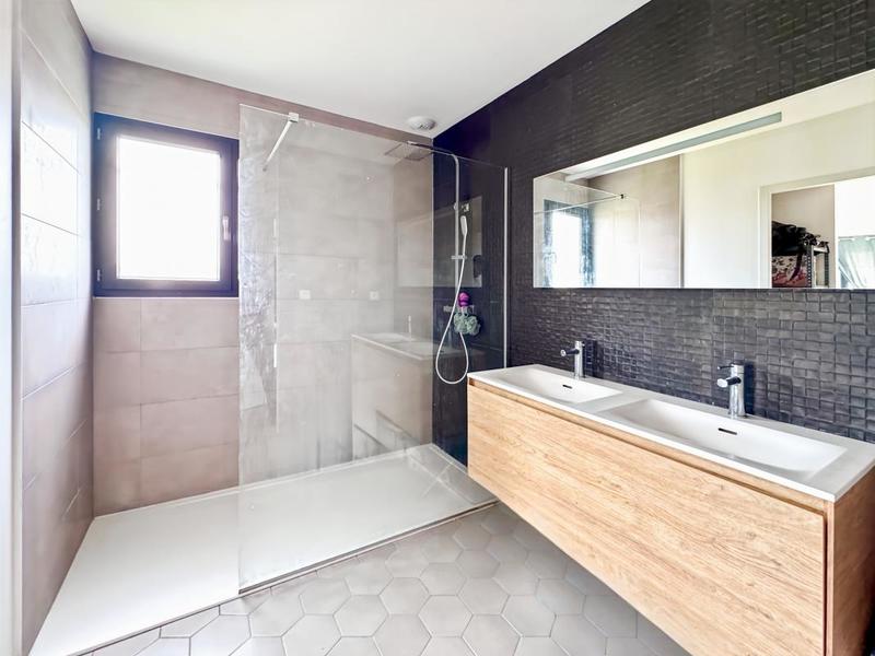 Maison - 149 m² - 5 pièces