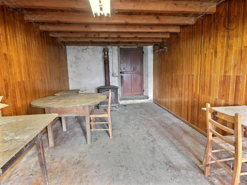 Châlet - 355 m² - 1 pièce