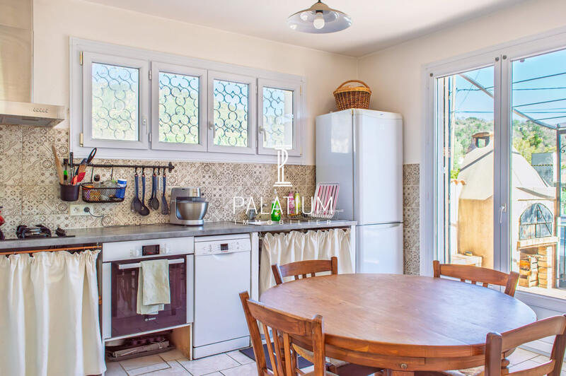 Maison - 105 m² - 6 pièces