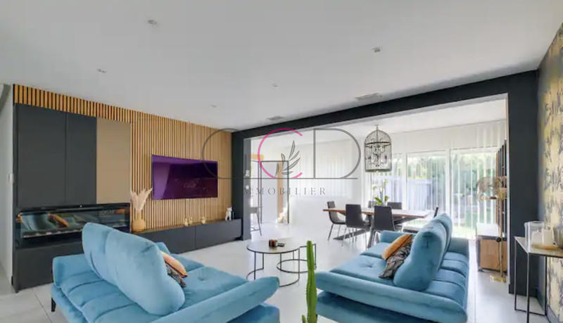 Villa - 180 m² - 7 pièces