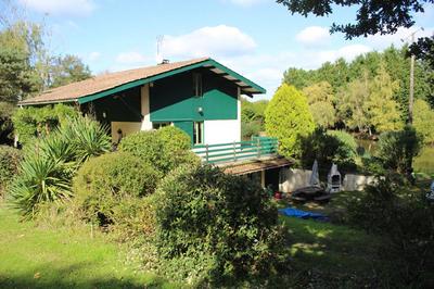 Maison - 200 m² - 10 pièces