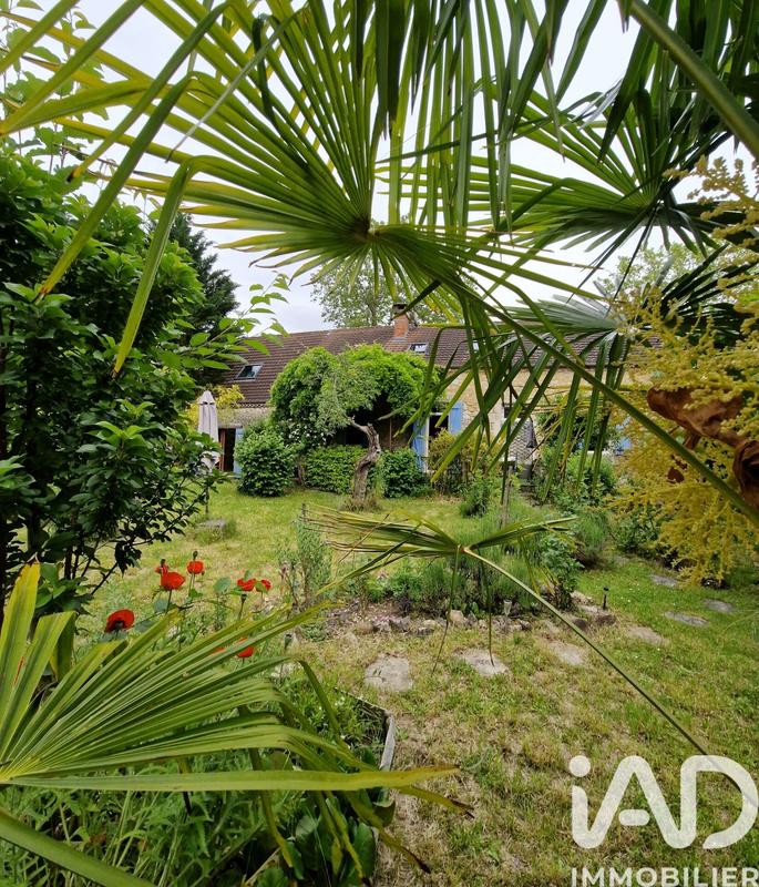 Maison - 210 m² - 6 pièces