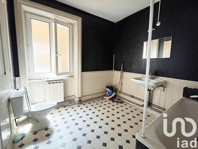 Maison de village - 230 m² - 10 pièces