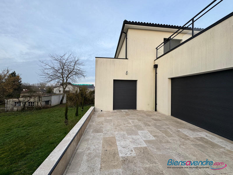 Maison contemporaine - 150 m² - 5 pièces
