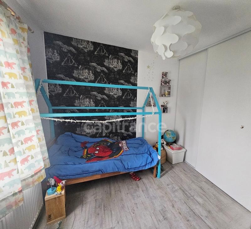 Maison - 96 m² - 5 pièces