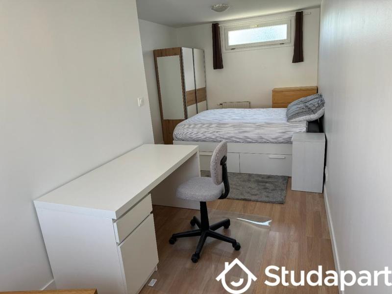 Chambre - 16 m² - 1 pièce