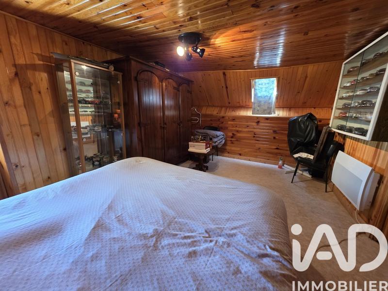 Maison - 180 m² - 8 pièces