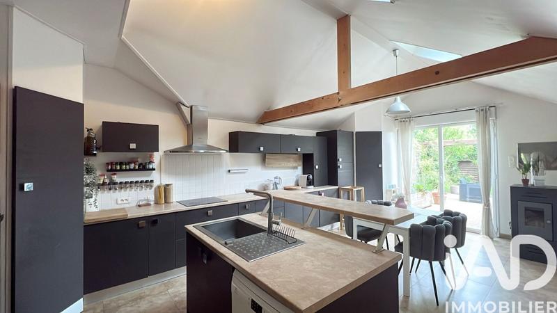 Maison - 153 m² - 7 pièces