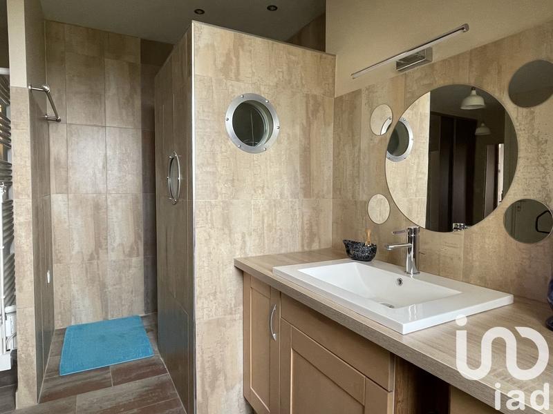 Maison de maîtres - 994 m² - 16 pièces