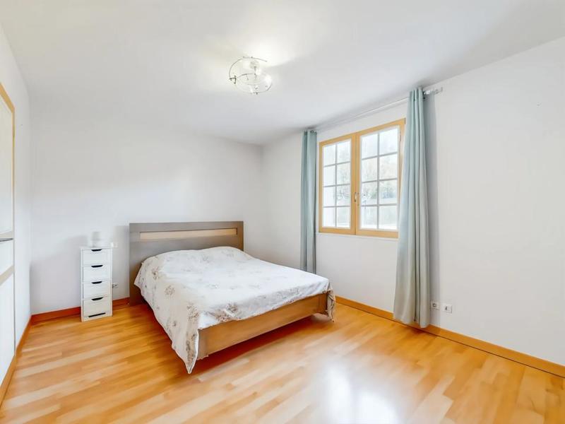 Maison - 180 m² - 7 pièces