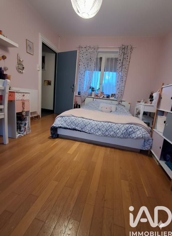 Maison - 164 m² - 9 pièces