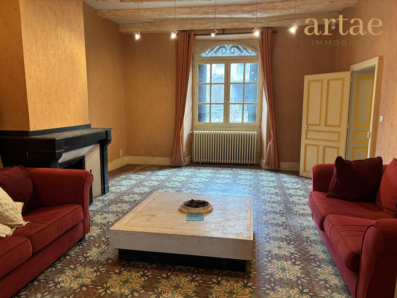 Maison - 295 m² - 5 pièces