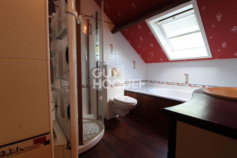 Maison - 175 m² - 8 pièces