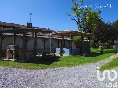 Maison - 212 m² - 8 pièces