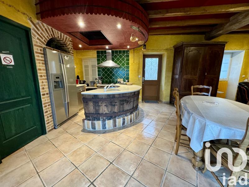 Maison - 360 m² - 19 pièces