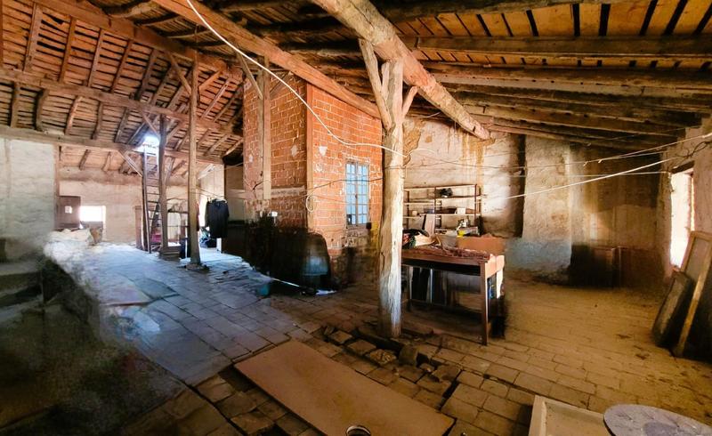 Maison - 231 m² - 6 pièces