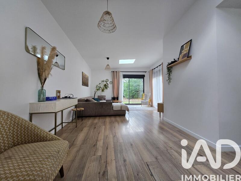 Maison - 135 m² - 5 pièces