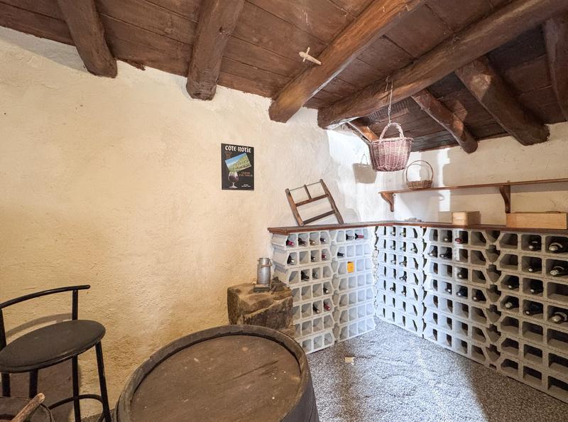 Maison - 223 m² - 8 pièces