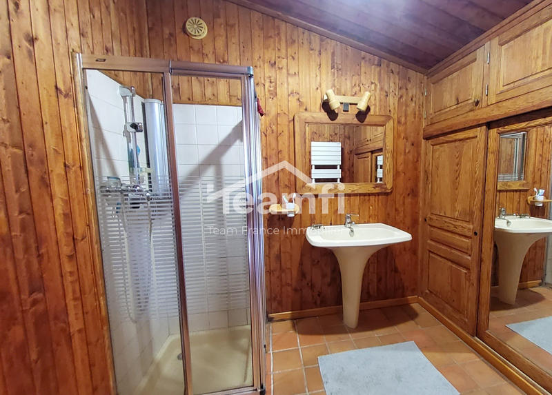 Mas - 256 m² - 10 pièces