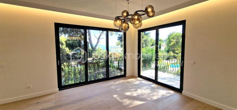 Villa - 229 m² - 5 pièces