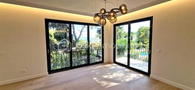 Villa - 229 m² - 5 pièces