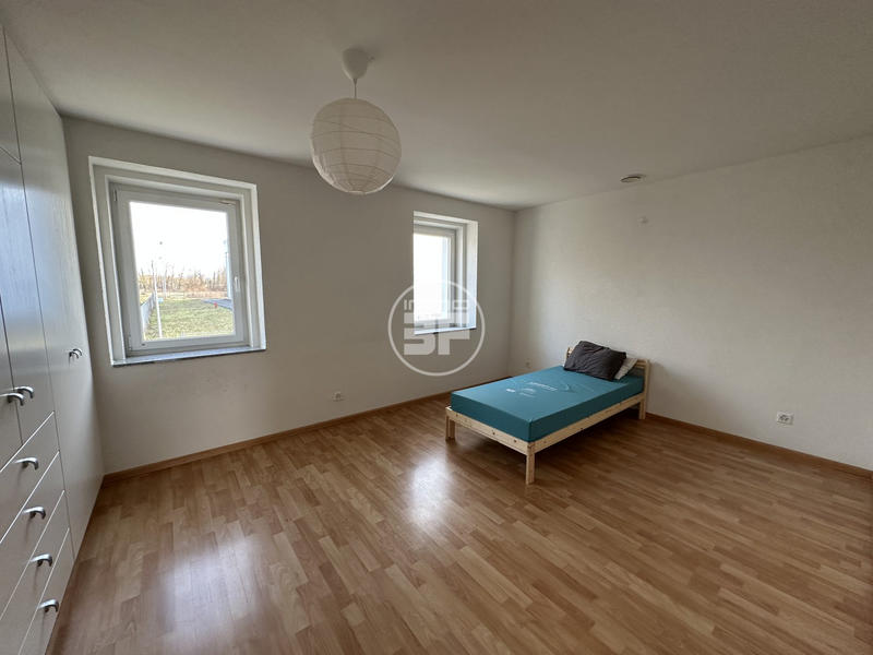 Maison - 400 m² - 7 pièces