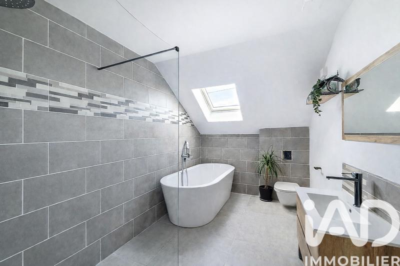 Maison - 77 m² - 4 pièces