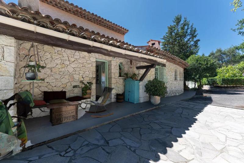 Villa - 309 m² - 7 pièces
