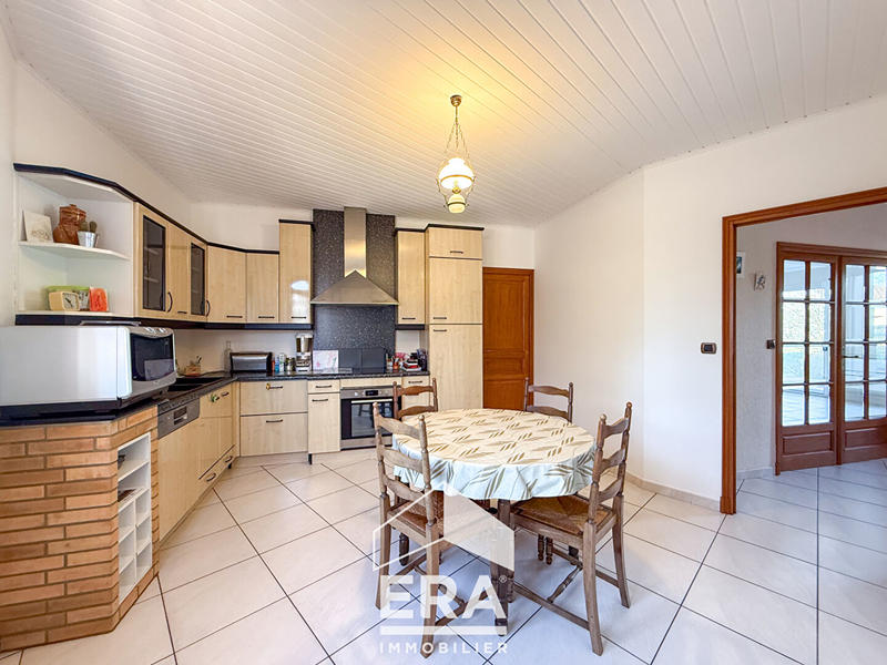 Maison - 140 m² - 5 pièces