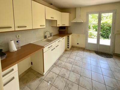 Maison - 122 m² - 4 pièces