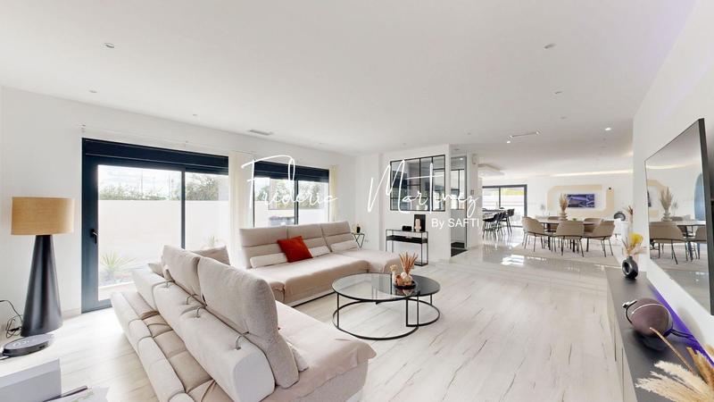 Maison - 173 m² - 5 pièces