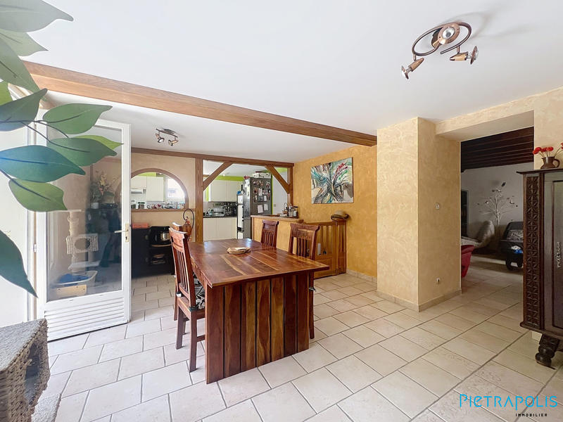 Maison ancienne - 185 m² - 7 pièces