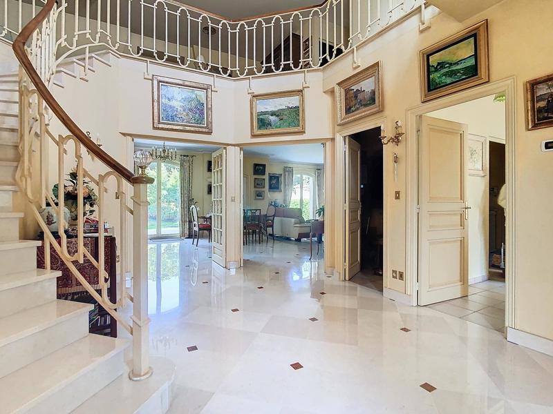 Maison de maîtres - 292 m² - 8 pièces