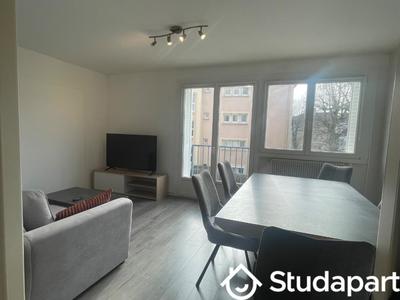 Chambre - 9 m² - 1 pièce