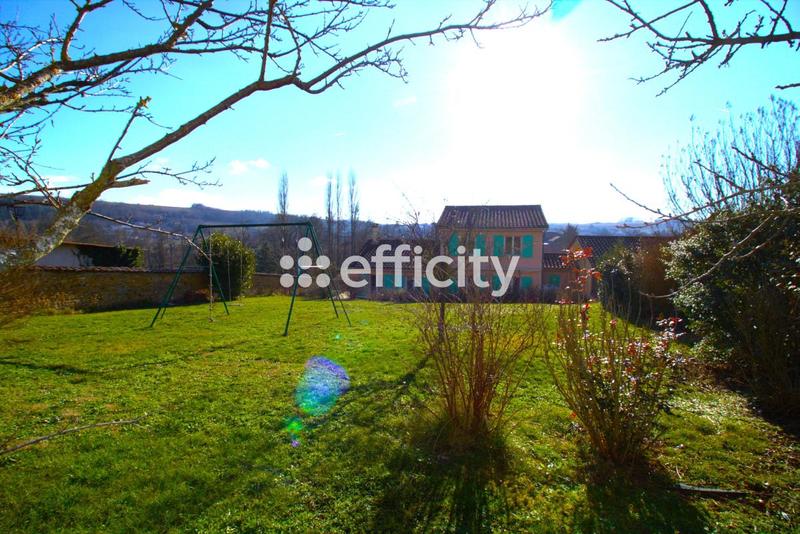 Villa - 146 m² - 8 pièces