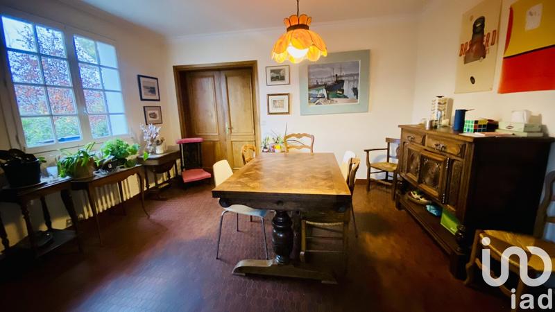 Maison - 305 m² - 1 pièce