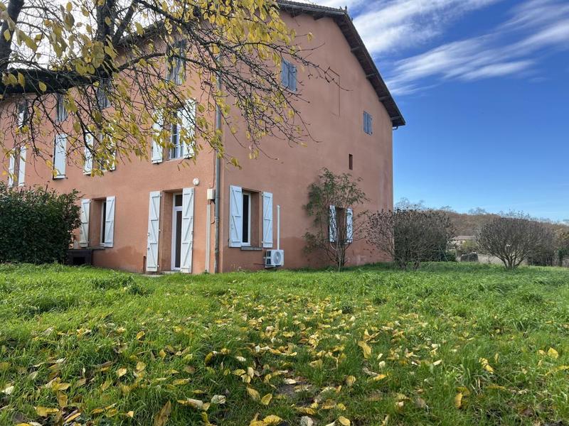 Appartement - 90 m² - 3 pièces