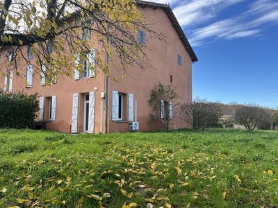 Appartement - 90 m² - 3 pièces