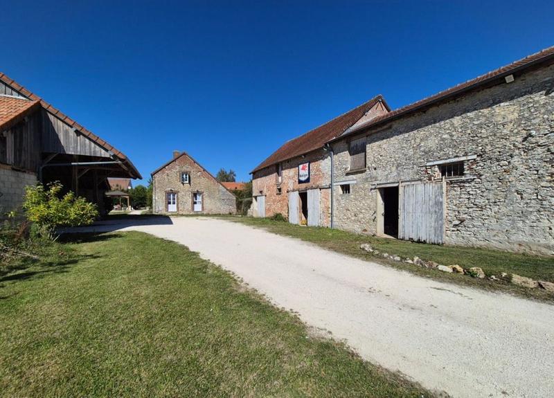 Maison - 231 m² - 8 pièces